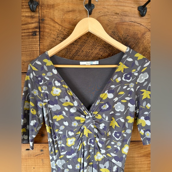 Boden Floral Gray, Yellow and Purple Knit Dress - Size 4 - Picture 3 of 8